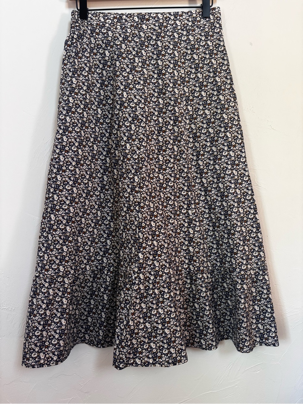 o.p.t Navy Floral Smocked Waist Midi Skirt S